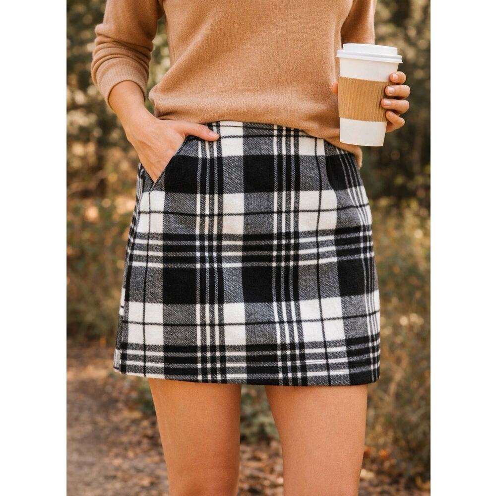Black White Plaid Mini Skirt Womens Size Large Preppy Wool Blend